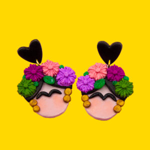 frida corazon negro pin